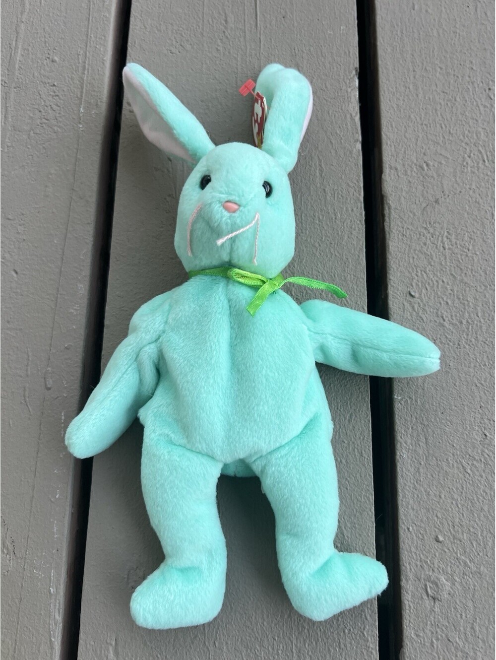 Ty Beanie Baby 1996 Retired - Hippity the Bunny Rabbit - Plush with Tags.